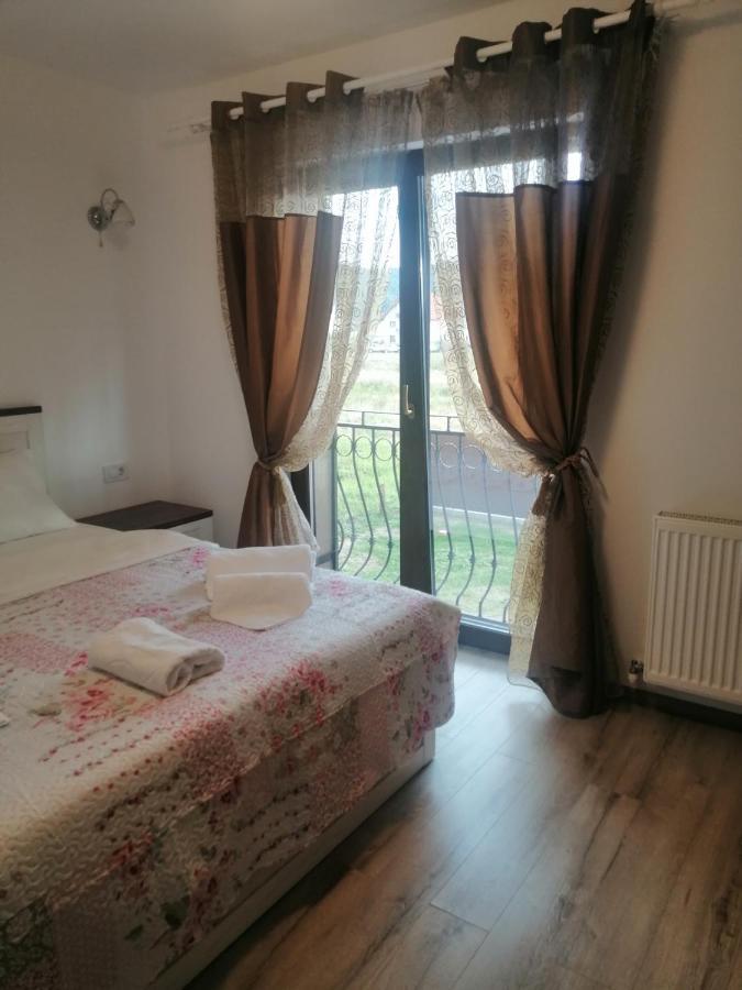 Aristocat Hotels Rasnov Dış mekan fotoğraf