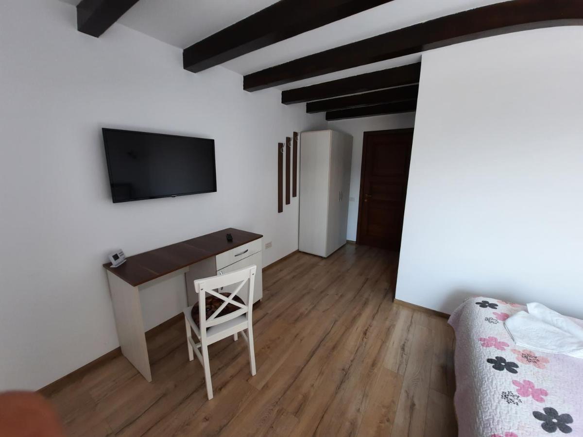 Aristocat Hotels Rasnov Oda fotoğraf